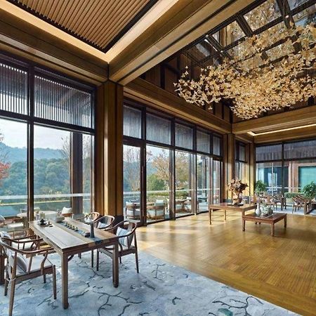 Отель Xianghu Xiaoyao Manor Ханчжоу Экстерьер фото