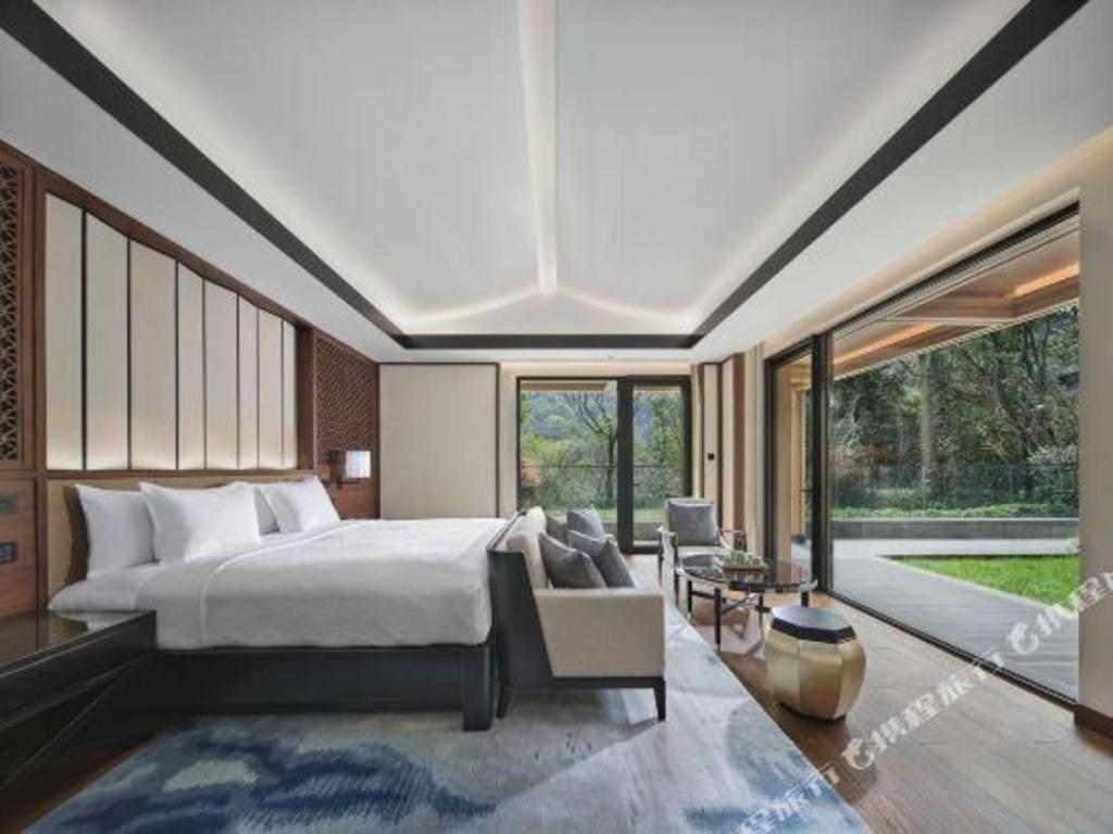 Отель Xianghu Xiaoyao Manor Ханчжоу Экстерьер фото