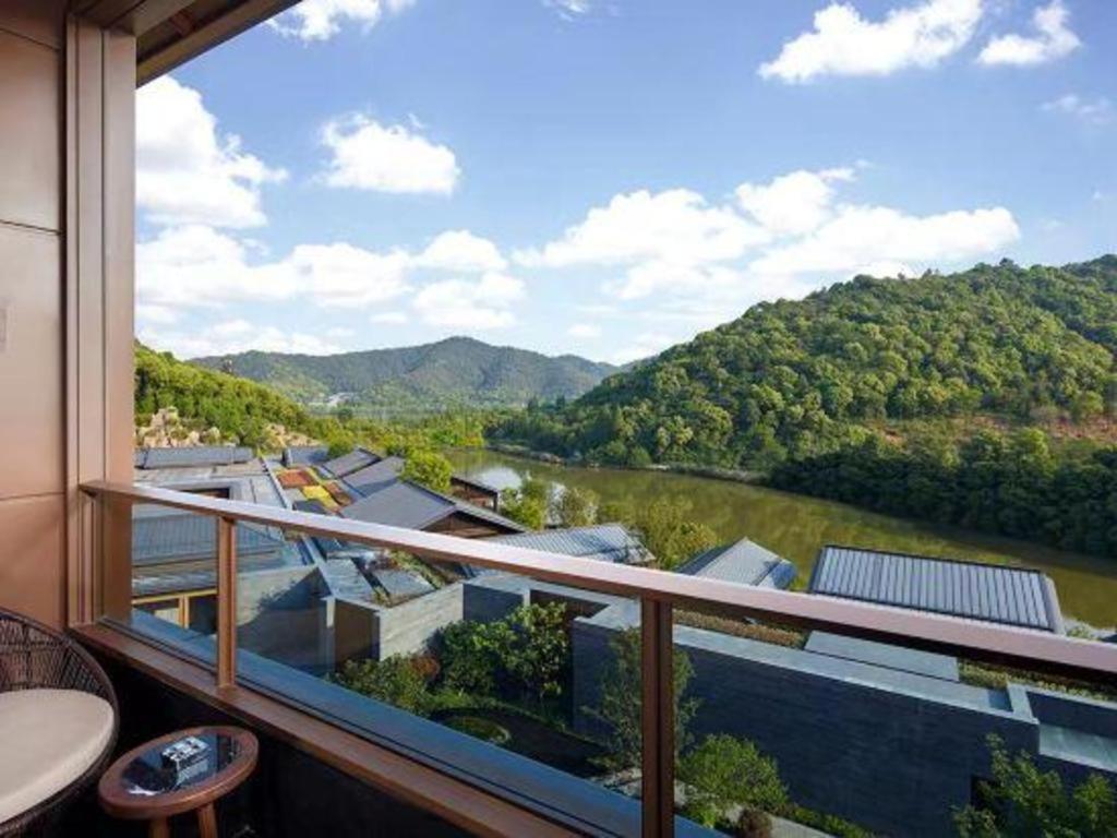 Отель Xianghu Xiaoyao Manor Ханчжоу Экстерьер фото